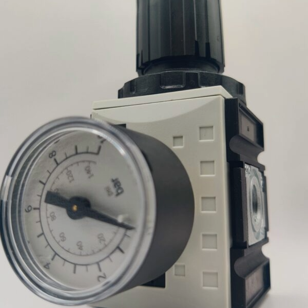 Reduktor ciśnienia FUTURA  PNKREG